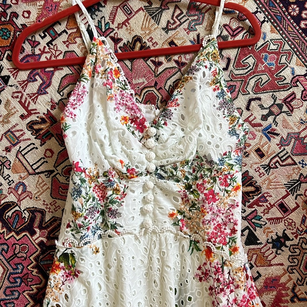 Farm Rio Delicate Forest Scarves Midi Dres
EUC size Small - Picture 5 of 10